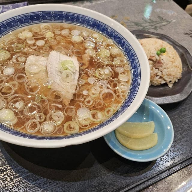 新華園 本店 - サブ画像1