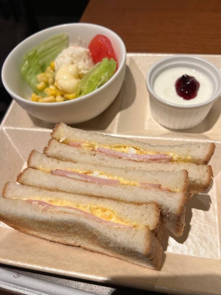 カフェ・ド・クリエ 日本橋人形町店