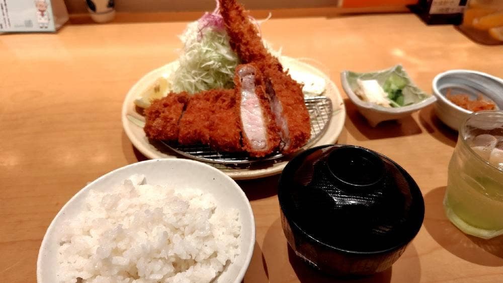とんかつ勝 上大岡店