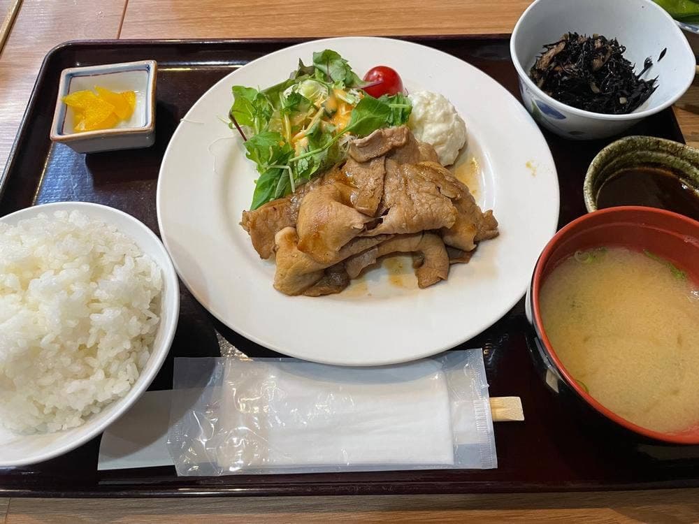 お食事処 なでしこ亭