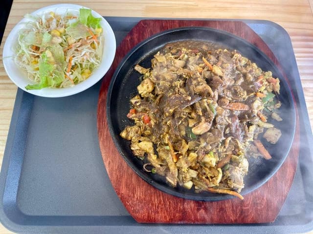 スパイシービストロ タップロボーン 八千代店 - サブ画像1