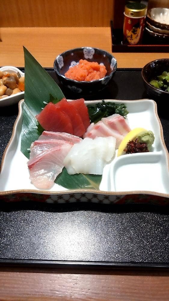 大衆酒場 華の金曜日