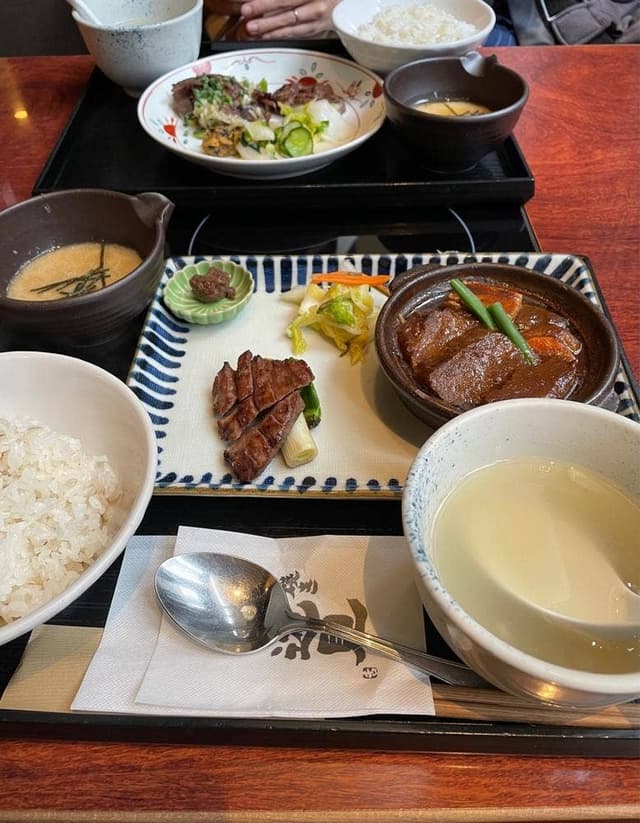 牛タン焼き 辺見 ららぽーと東京ベイ - サブ画像1