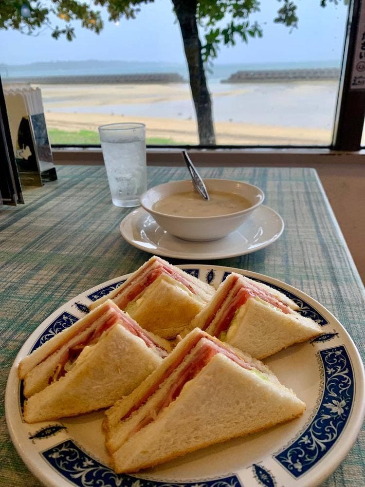 シーサイドドライブイン