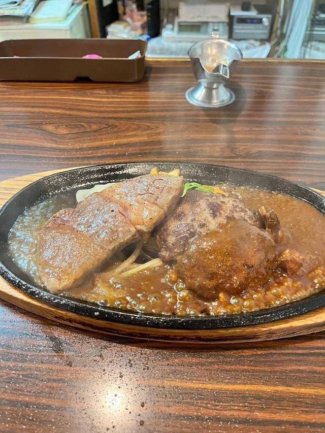 炭火ステーキ クローバー - サブ画像1
