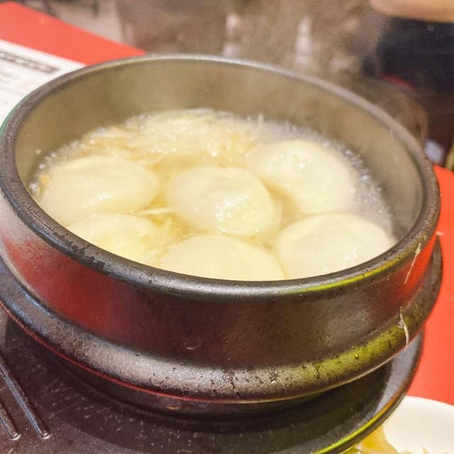 肉汁水餃子 餃包 新宿東口駅前店 - サブ画像1