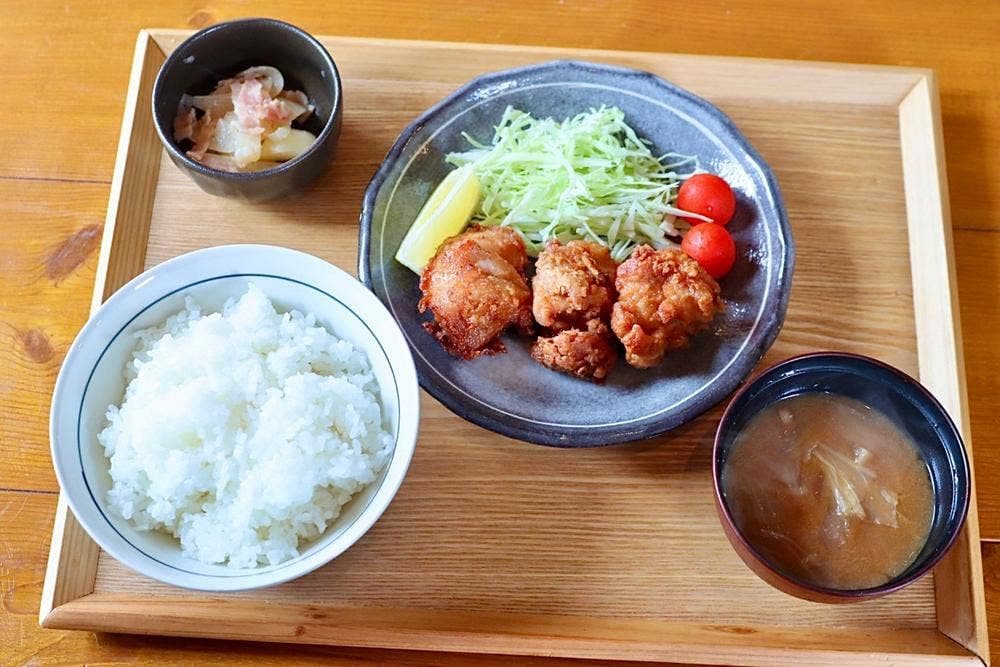ふれあいカフェ＆弁当 東郷食守族 ショクモリゾク