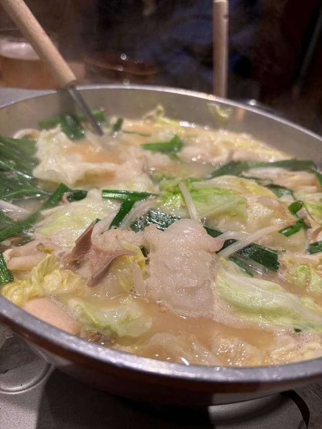 和牛もつ鍋 地鶏溶岩焼 三方 - サブ画像1