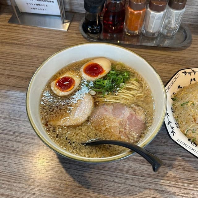 煮干しラーメン にぼってる - サブ画像2