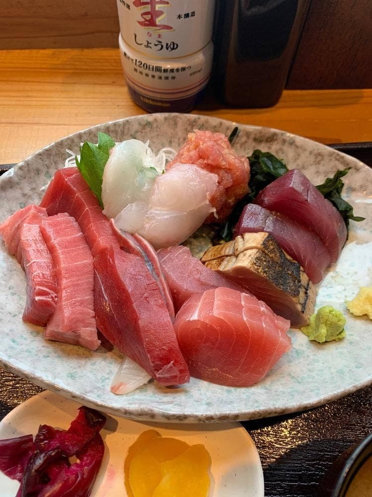 勝浦港 市場食堂 勝喰