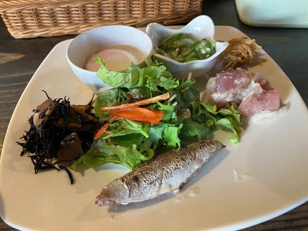 5丁目食堂・ゆのはまバル