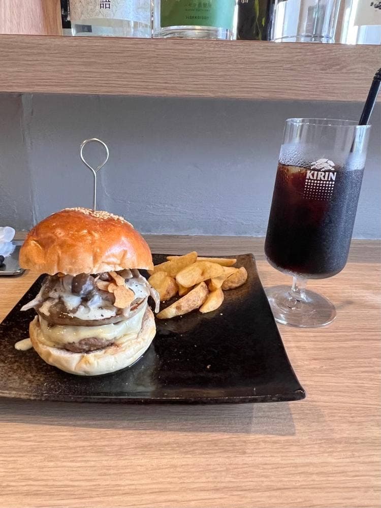 バーガーバル ダンディ たまプラーザ