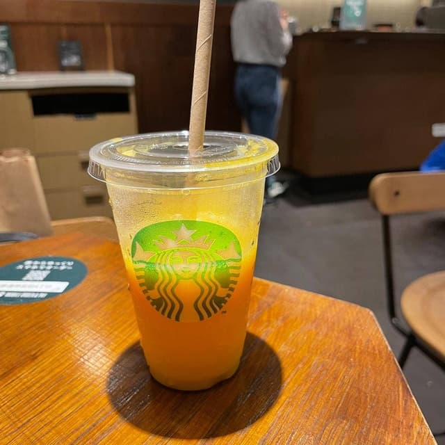 スターバックス コーヒー 表参道神宮前4丁目店 - サブ画像2