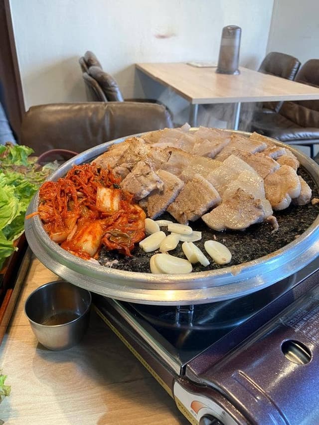 サムギョプサルと韓国料理 ツツムサンパ - サブ画像1
