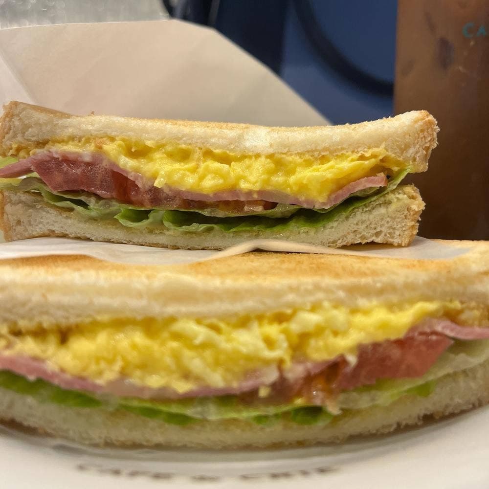 カフェ・ド・クリエ 広島紙屋町シャレオ店