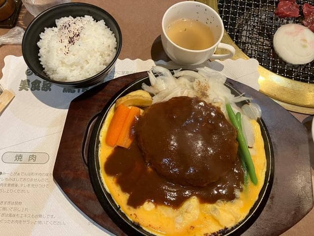 焼肉・ステーキ みーとがぁでん 箕面小野原店 - サブ画像1
