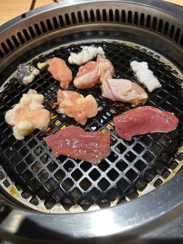 焼肉六甲 梅田茶屋町店 - サブ画像1
