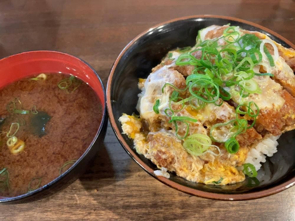 かつ丼 吉兵衛 元町店