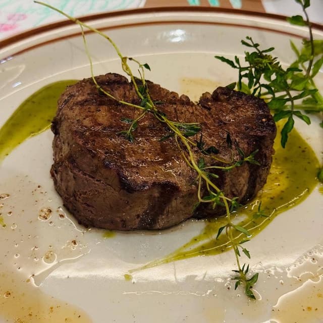Aging beef ＆ Specialty coffee THE三本 - サブ画像1