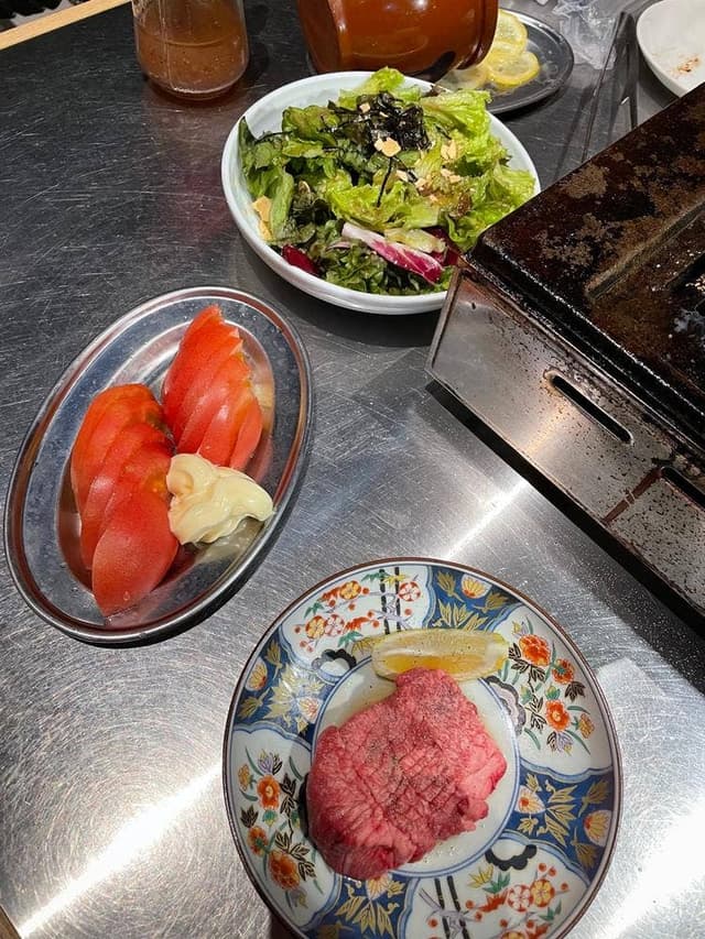 大衆焼肉ホルモンにくさわ本店 - サブ画像1