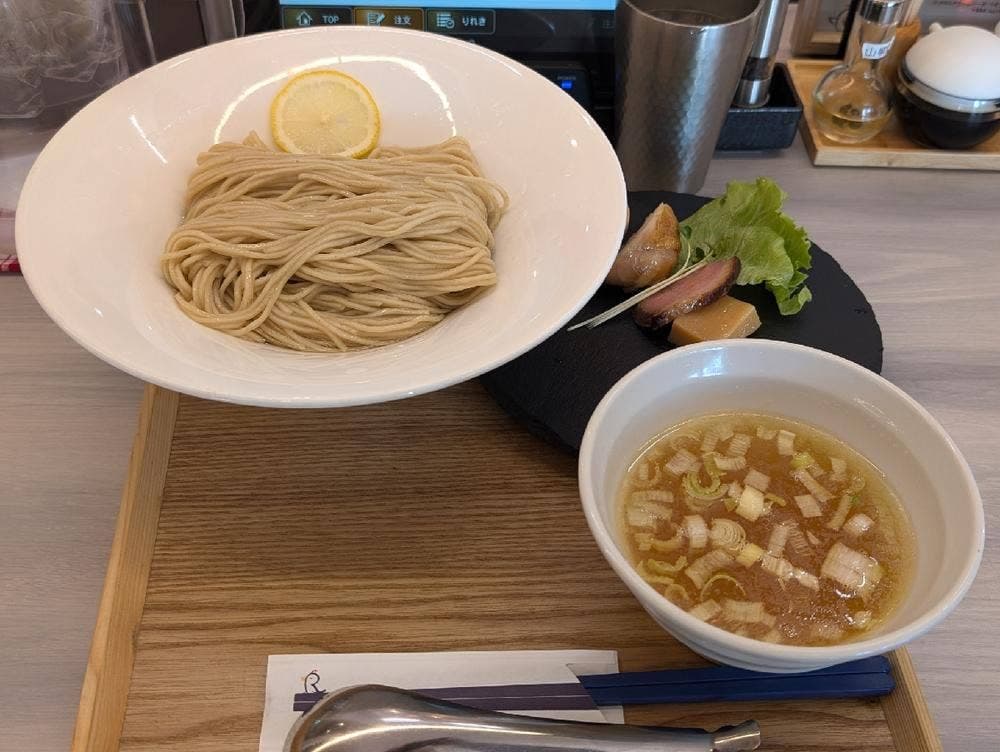 鶏塩麺 リオン