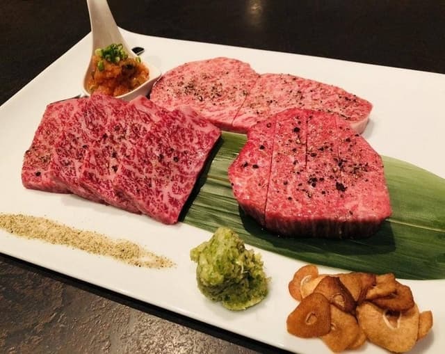 和牛焼肉 秘苑 山手通店 - サブ画像1