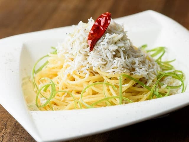 TAPAS&GRILL BACCHUS - サブ画像1