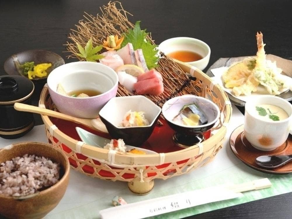 旬彩料理 綴り
