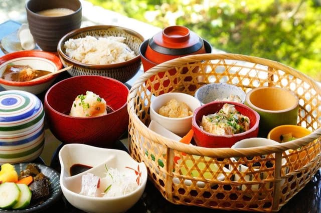 日本料理 わらびの森 - サブ画像1