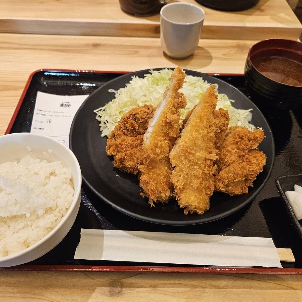 とんかつまるや 田町店