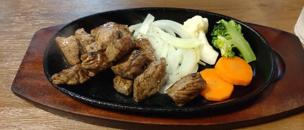 百爆ステーキ