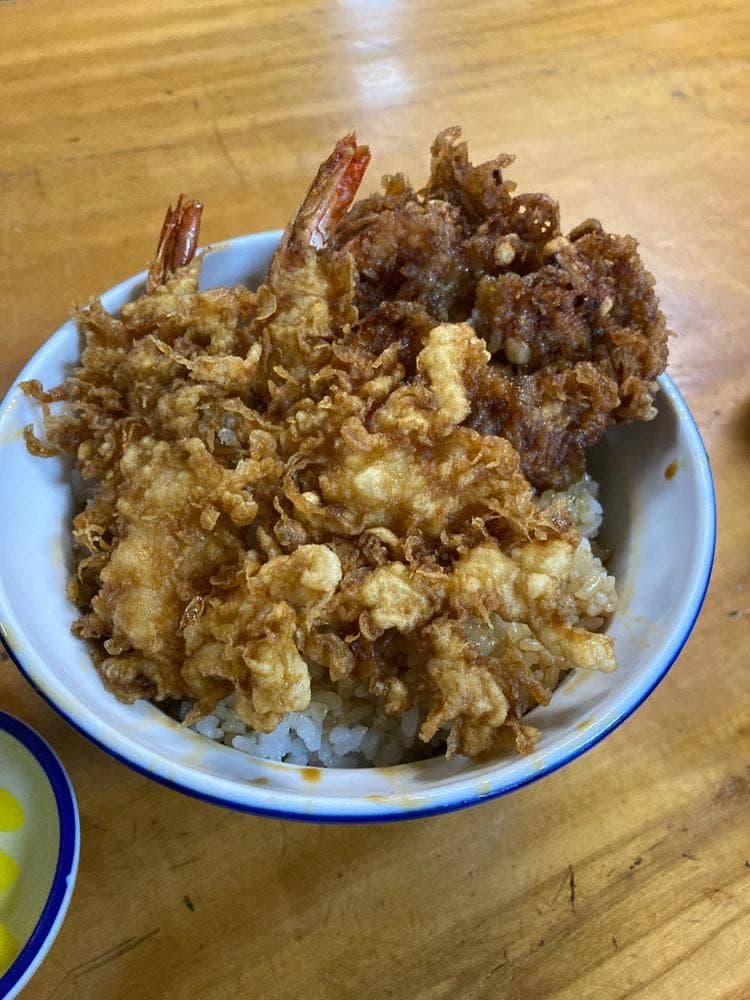 八ツ手屋