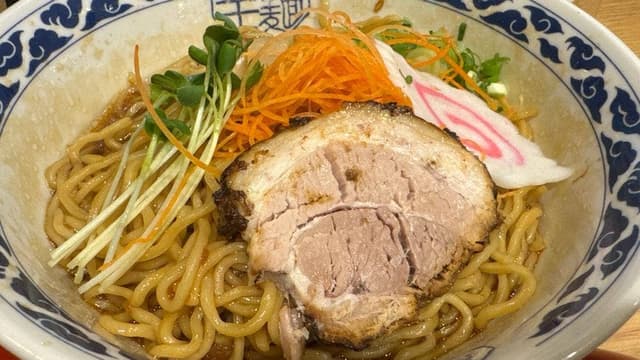 九州らーめん 亀王 布施店 - サブ画像1
