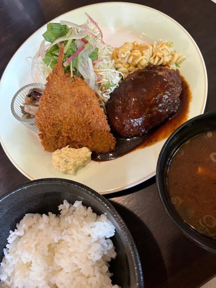 洋食れすとらん らくおーれ