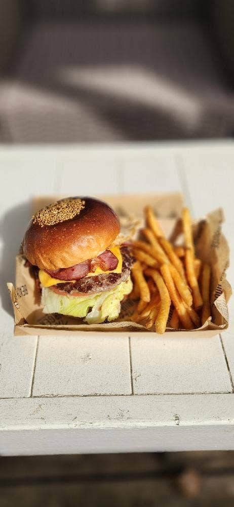 THE BEACH BURGER HOUSE - サブ画像2