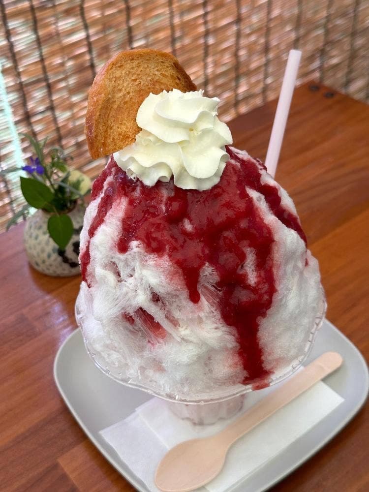 ミミズク氷菓店