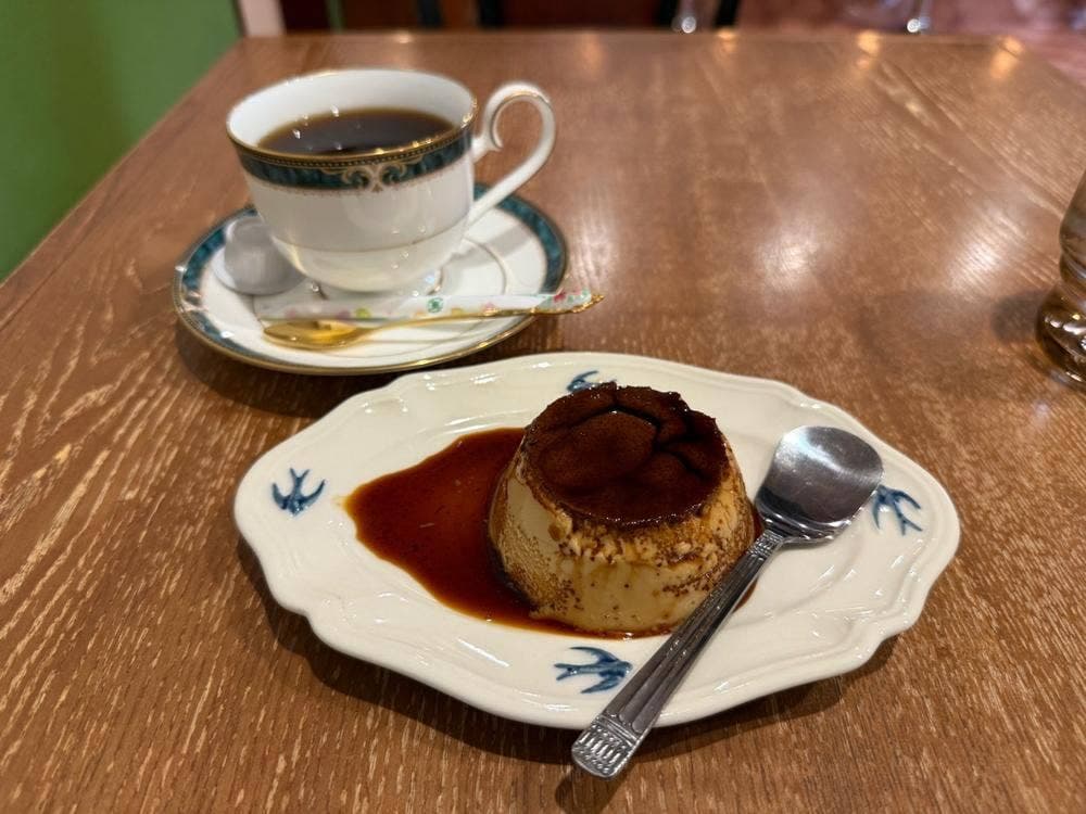 Emmy's Coffee and Oscar