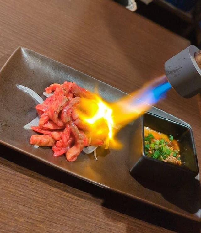 本格焼肉もつ鍋 肉衛門 葛西店 - サブ画像1
