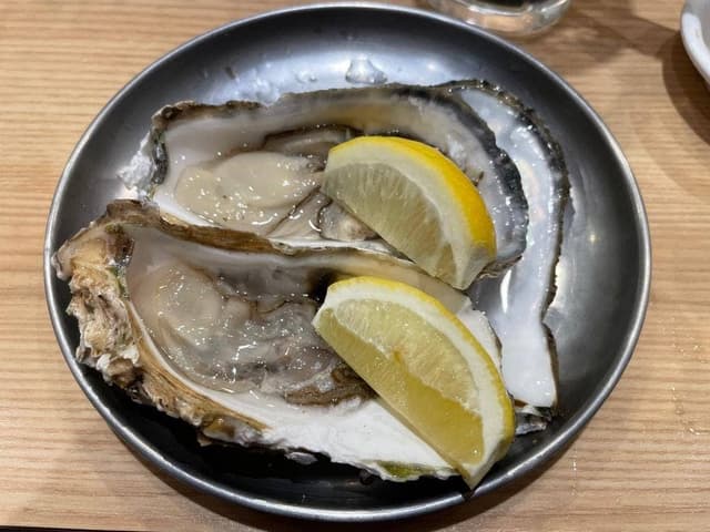 牡蠣とワイン立喰い すしまる なんばウォーク店 - サブ画像1