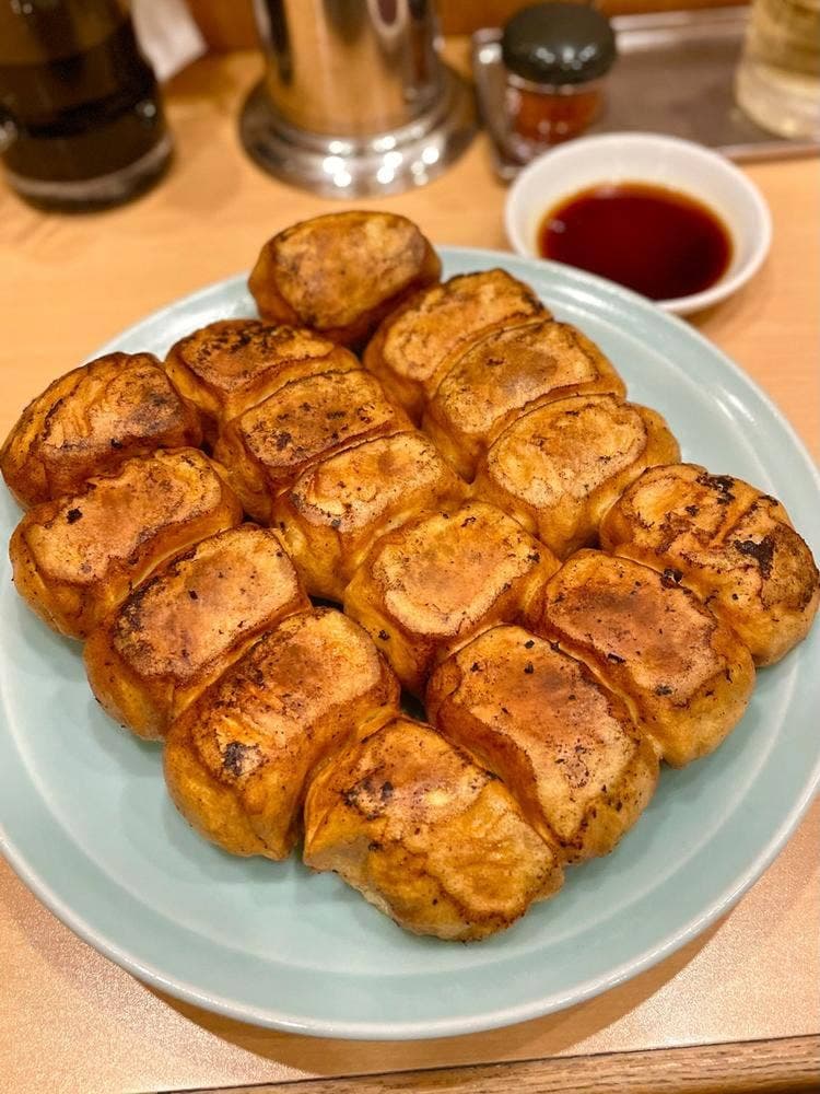 ホワイト餃子 越谷店
