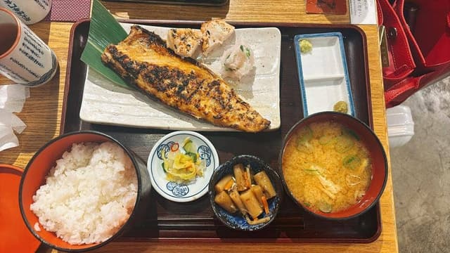 炭火焼専門食処 白銀屋 中野坂上分店 - サブ画像1