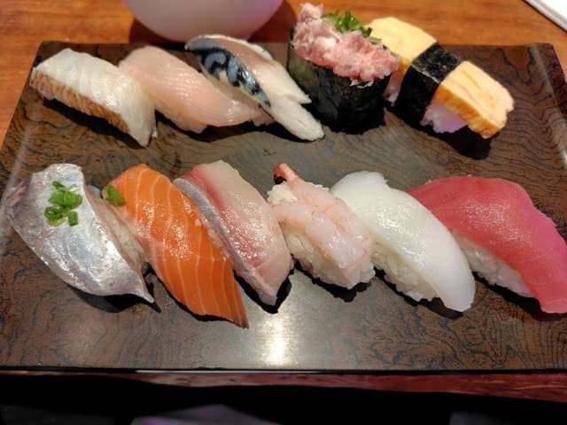 すし食いねぇ！ 県庁前店 - サブ画像2