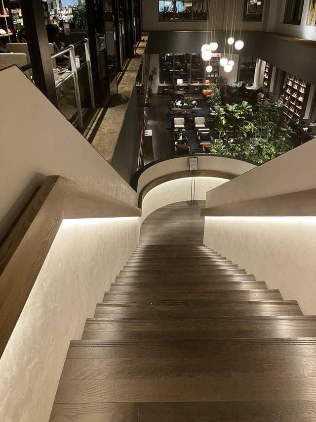 スターバックス コーヒー TSUTAYA BOOKSTORE MARUNOUCHI店 - サブ画像3