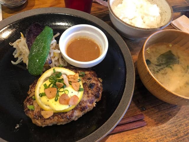 山本のハンバーグ中目黒 - サブ画像2