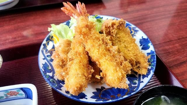 ペンション深浦 - サブ画像1