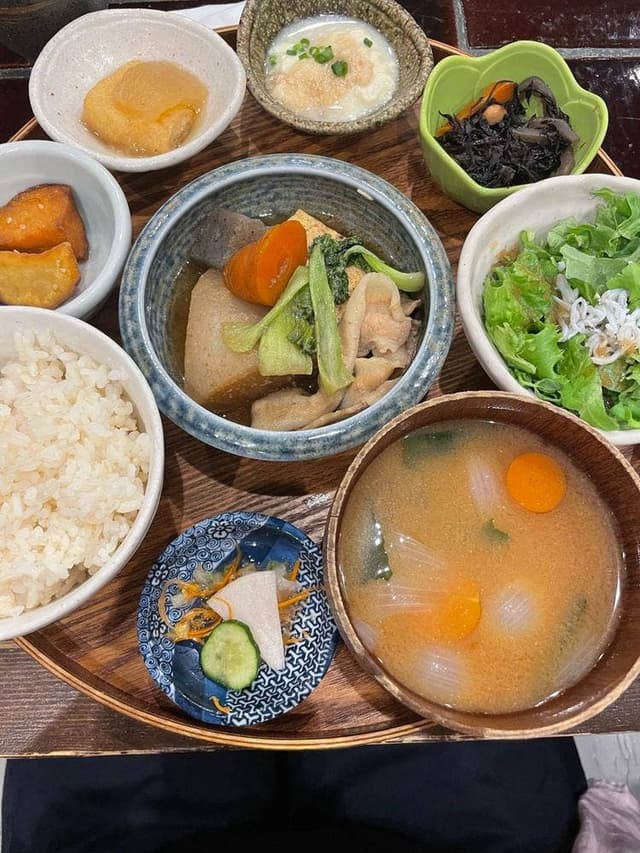 八百屋とごはん うらや福島店 - サブ画像1