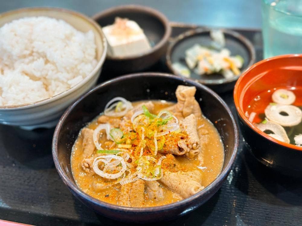 ゆで太郎 もつ次郎 花見川三角町店