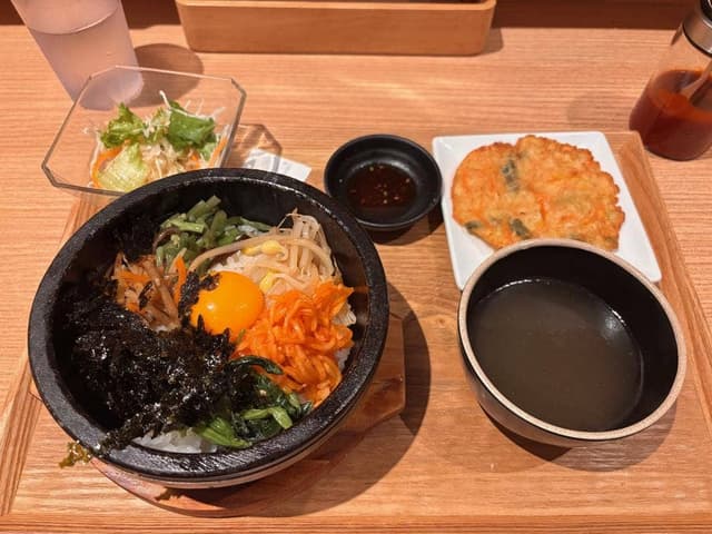 とりあえずビビンバ 飯田橋アイガーデンテラス店 - サブ画像1