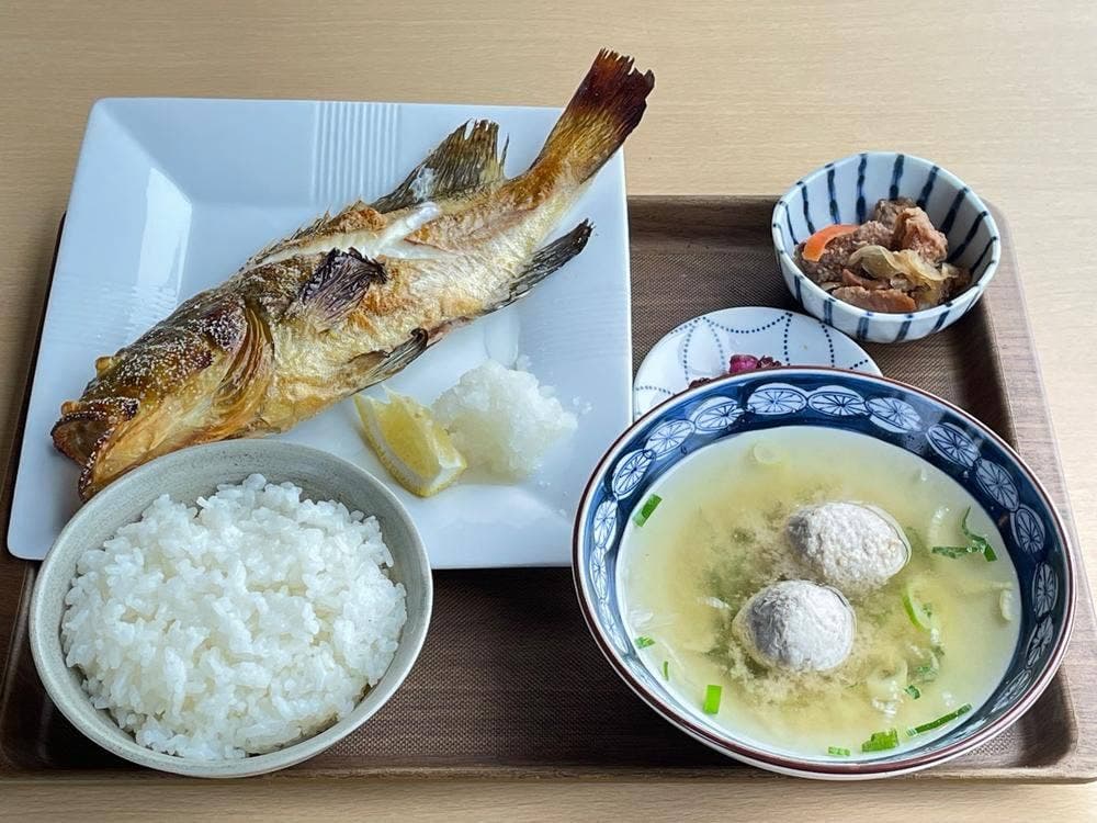 ひみ岸壁市場 食堂