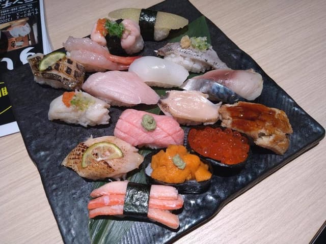 海天すし 小松南店 - サブ画像2